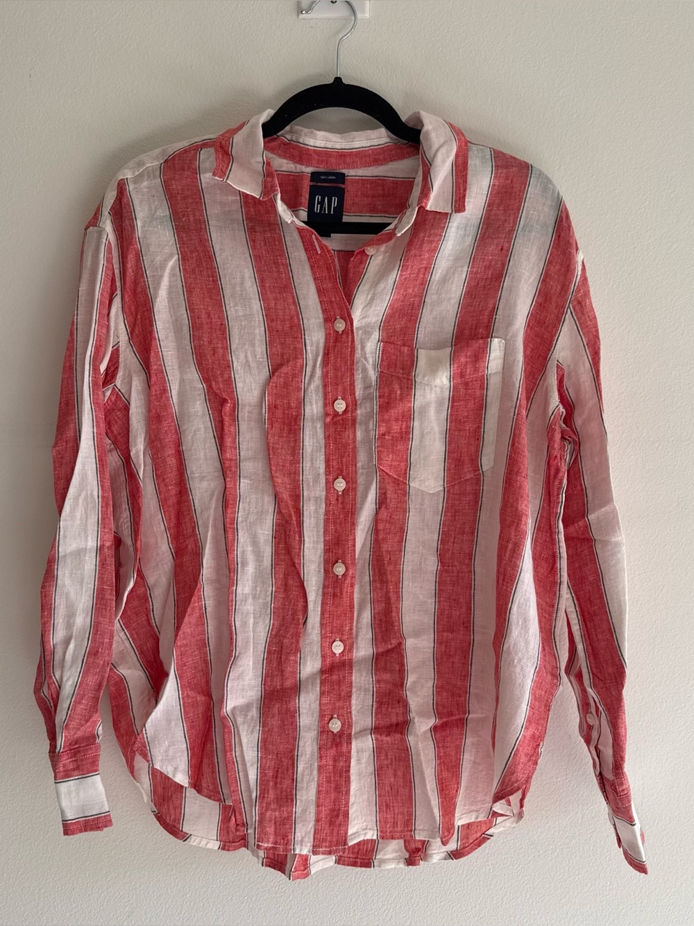 Gap 100% linen top • small • NWT